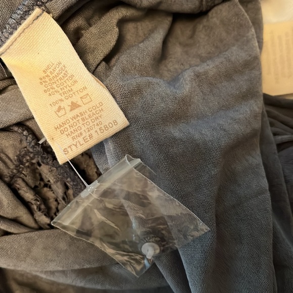 Mystree Cayley top M - Picture 6 of 8